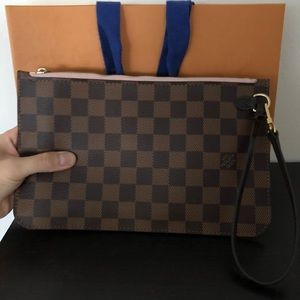 Louis Vuitton never full pouch Damier Ebene
